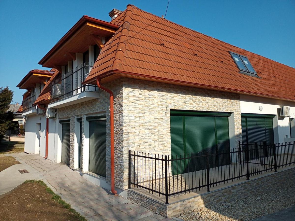 Szellorozsa Apartman Фоньод Экстерьер фото